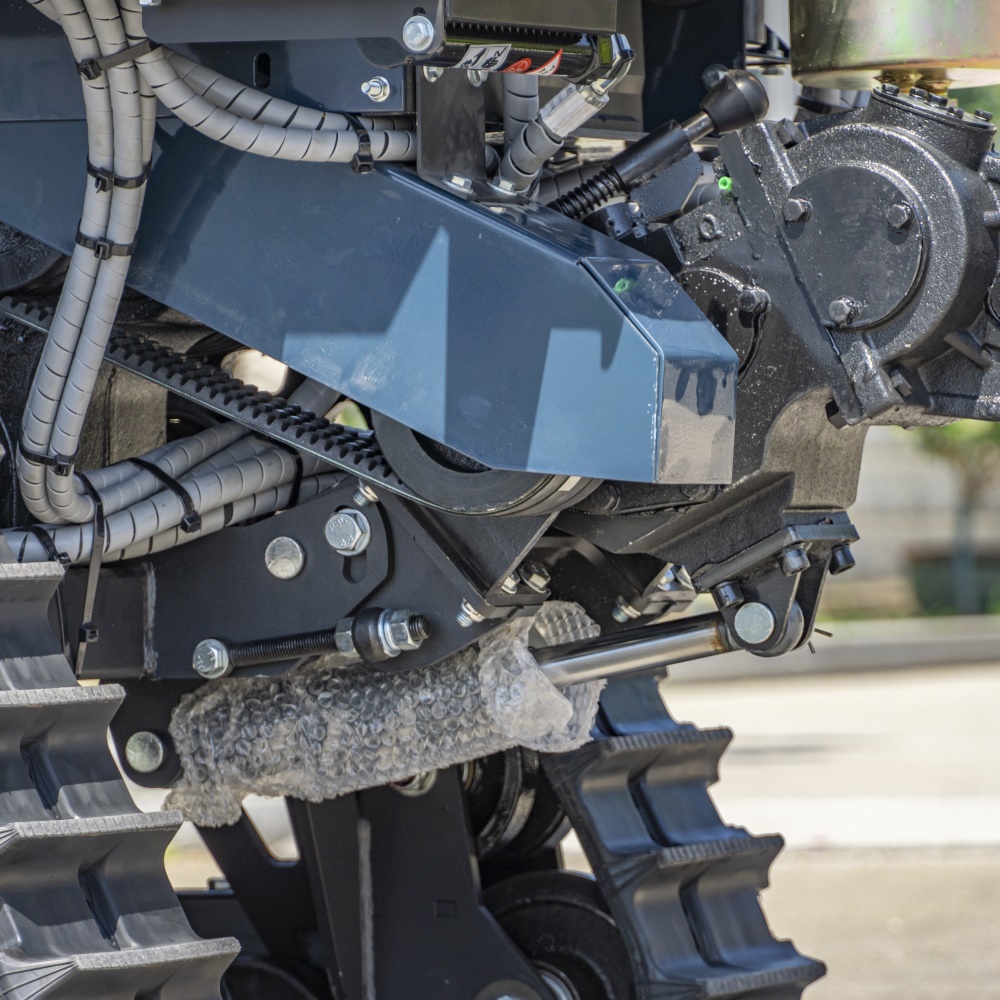 Multi functional tracked tractor HTCT38H-hightop