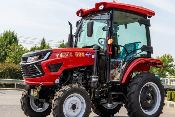 Tractor HT504