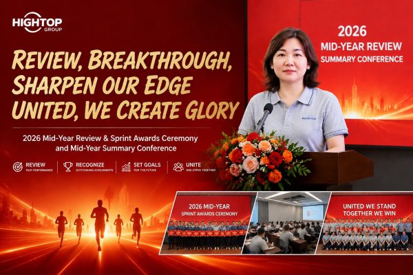 Shandong Hightop Group employees and leadership team at the 2026 mid-year review conference in August